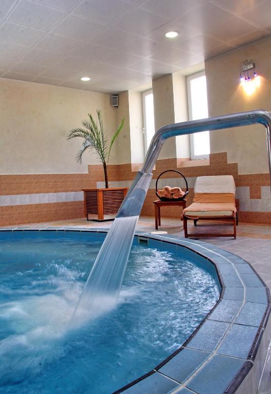 Hotel Prezident Palić المظهر الخارجي الصورة