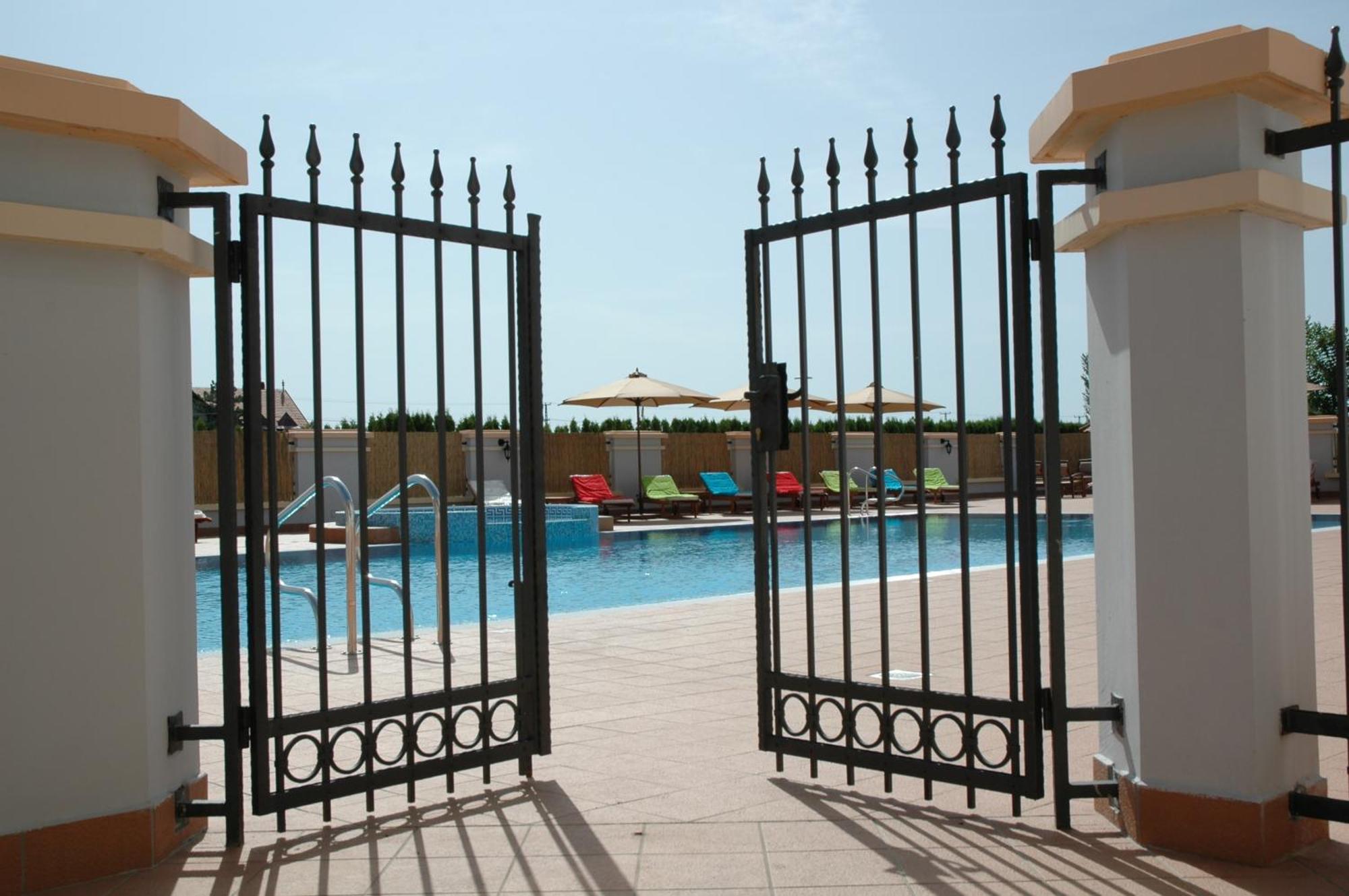 Hotel Prezident Palić المظهر الخارجي الصورة