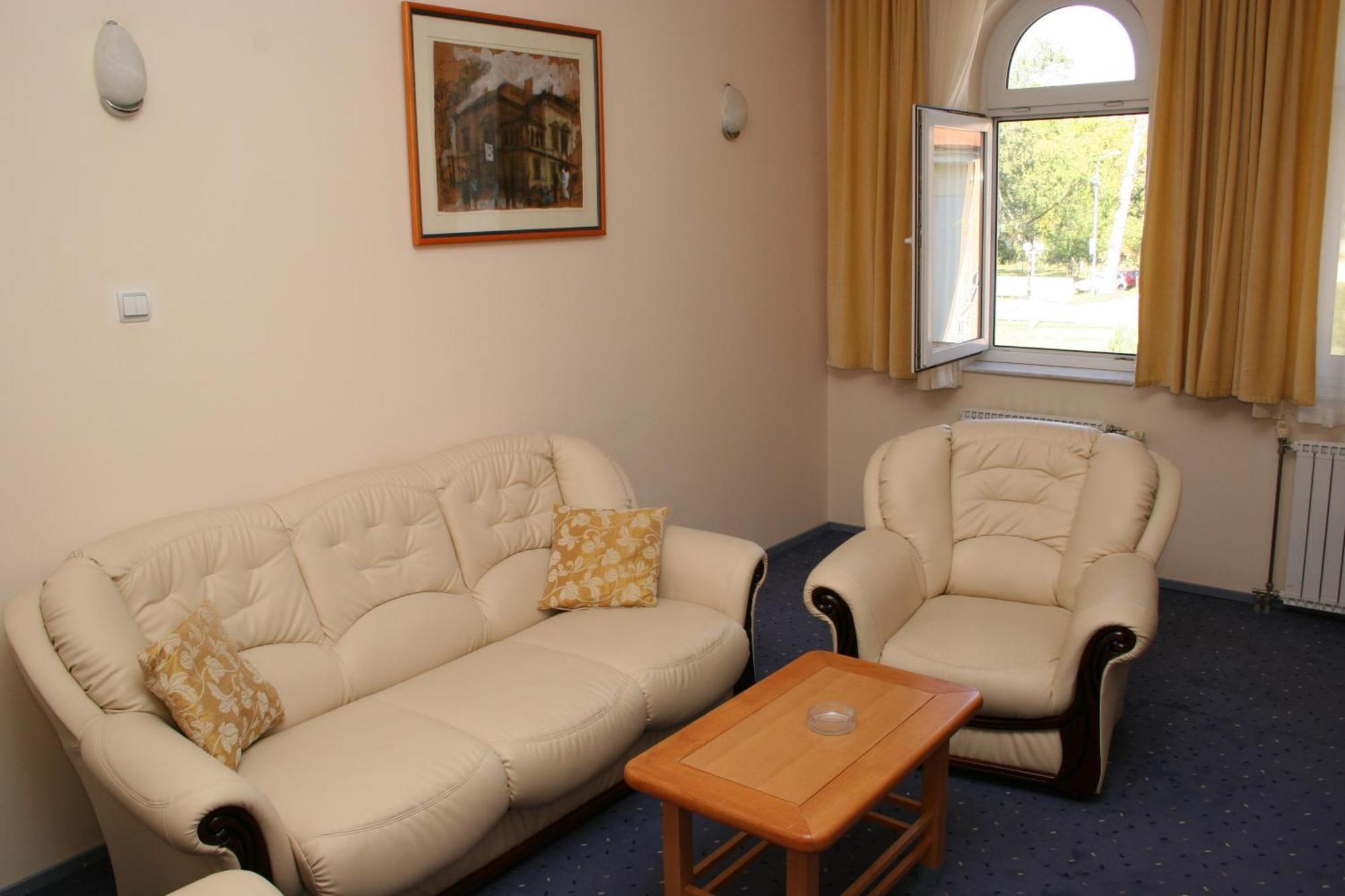 Hotel Prezident Palić الغرفة الصورة