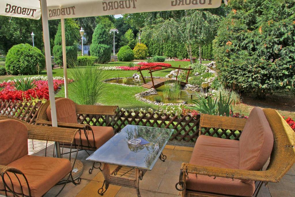 Hotel Prezident Palić المظهر الخارجي الصورة