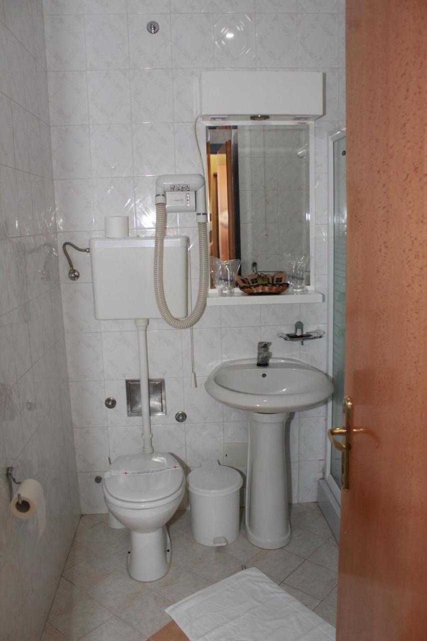 Hotel Prezident Palić المظهر الخارجي الصورة