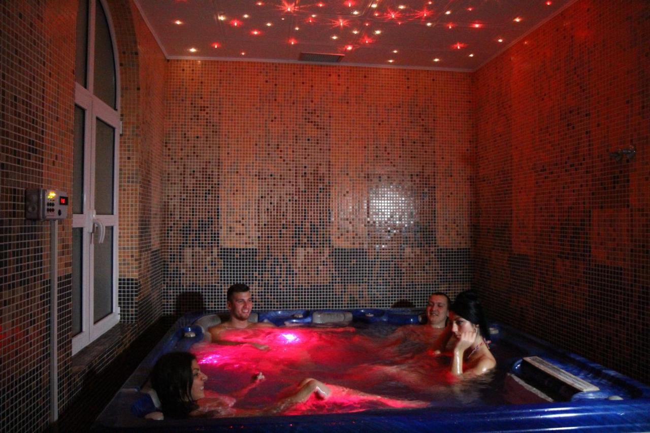 Hotel Prezident Palić المظهر الخارجي الصورة